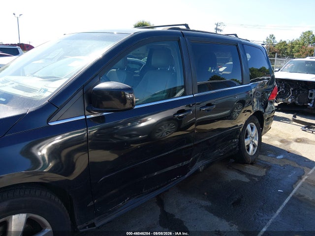 2011 Volkswagen Routan Se მანქანა იყიდება აუქციონზე, vin: 2V4RW3DG3BR670817, აუქციონის ნომერი: 46046284