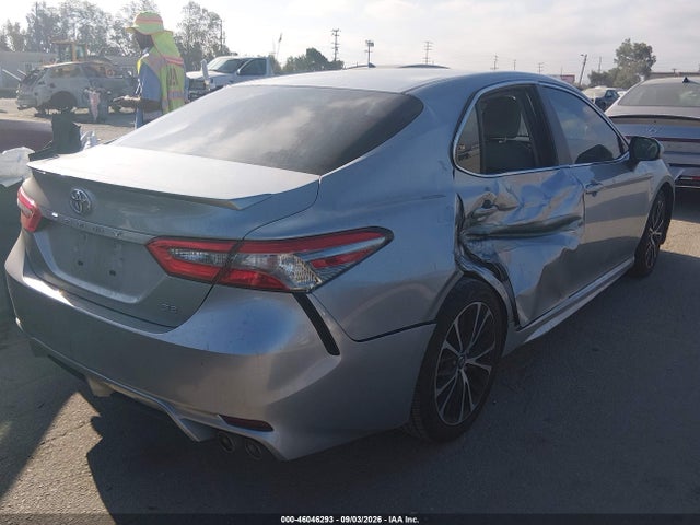 Toyota CAMRY SE 2018 4T1B11HK0JU096557 Image 4