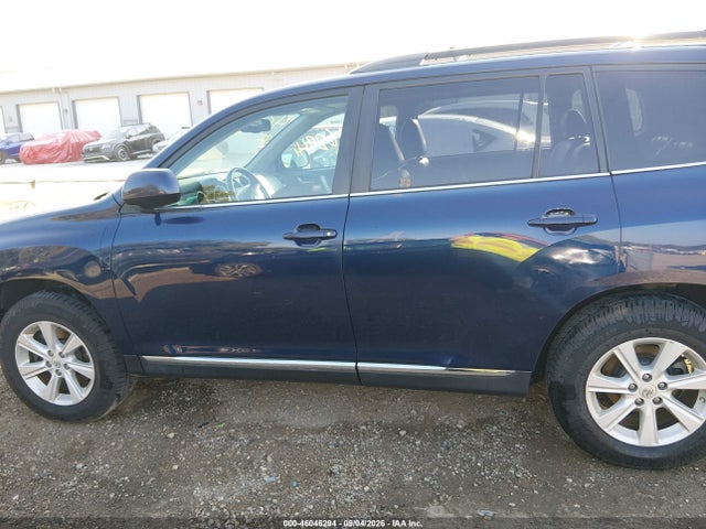46046294 :رقم المزاد ، 5TDBK3EH5DS224824 vin ، 2013 Toyota Highlander Se V6 مزاد بيع
