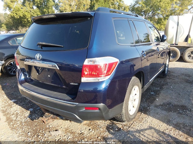 46046294 :رقم المزاد ، 5TDBK3EH5DS224824 vin ، 2013 Toyota Highlander Se V6 مزاد بيع