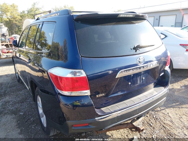46046294 :رقم المزاد ، 5TDBK3EH5DS224824 vin ، 2013 Toyota Highlander Se V6 مزاد بيع