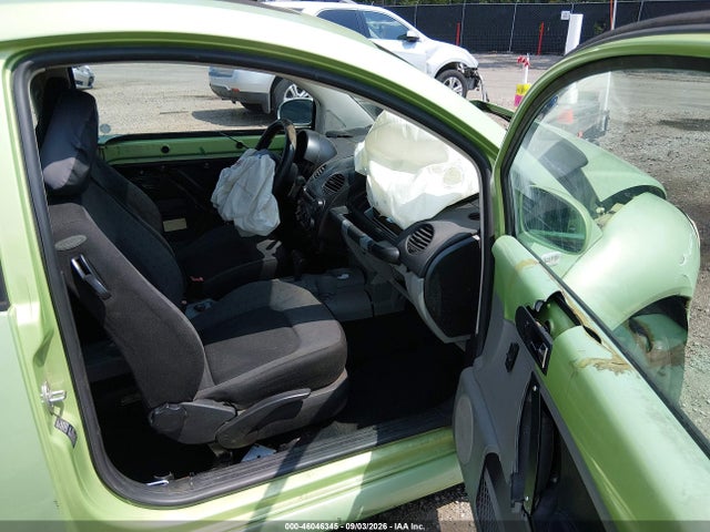 46046345 :رقم المزاد ، 3VWCK21C02M436078 vin ، 2002 Volkswagen New Beetle Gls مزاد بيع