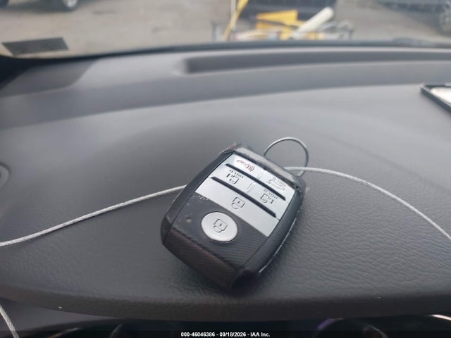 Продажа на аукционе авто 2017 Kia Sedona Lx, vin: KNDMB5C15H6239744, номер лота: 46046386