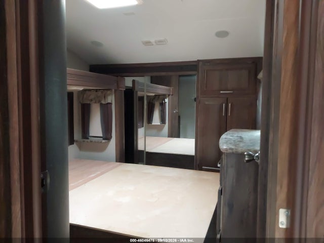 Kz 327res 2016 4YDF32726G2501734 Image 5