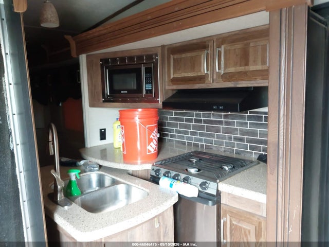Kz 327res 2016 4YDF32726G2501734 Image 7