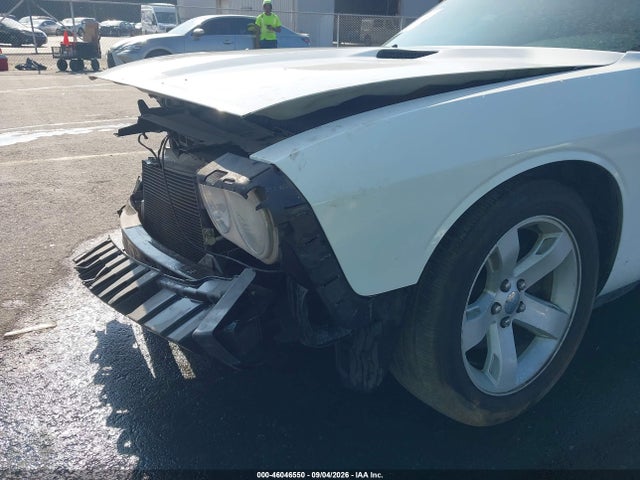 2013 Dodge Challenger Sxt მანქანა იყიდება აუქციონზე, vin: 2C3CDYAGXDH645773, აუქციონის ნომერი: 46046550