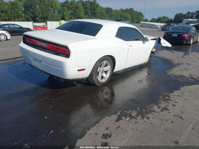 2013 Dodge Challenger Sxt მანქანა იყიდება აუქციონზე, vin: 2C3CDYAGXDH645773, აუქციონის ნომერი: 46046550