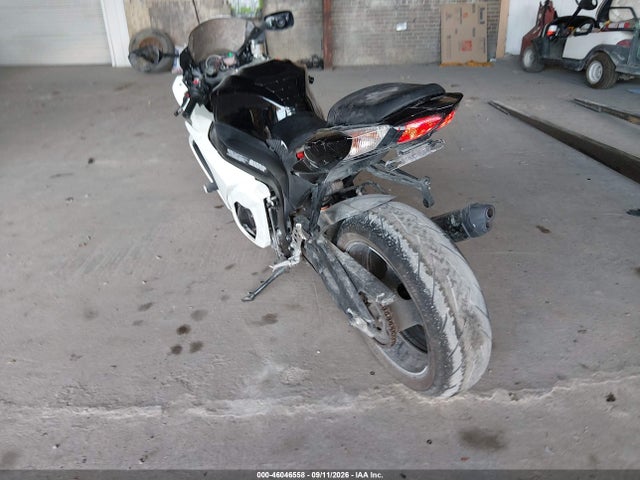 Продаж на аукціоні авто 2014 Suzuki Gsx-r1000, vin: JS1GT78A9E2100647, номер лоту: 46046558
