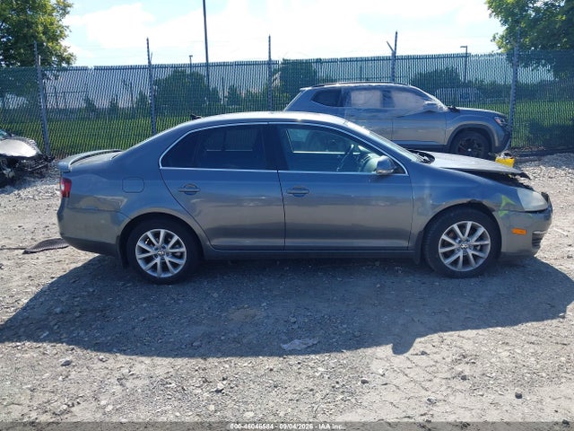 Продажа на аукционе авто 2010 Volkswagen Jetta Se, vin: 3VWRZ7AJ5AM047355, номер лота: 46046584