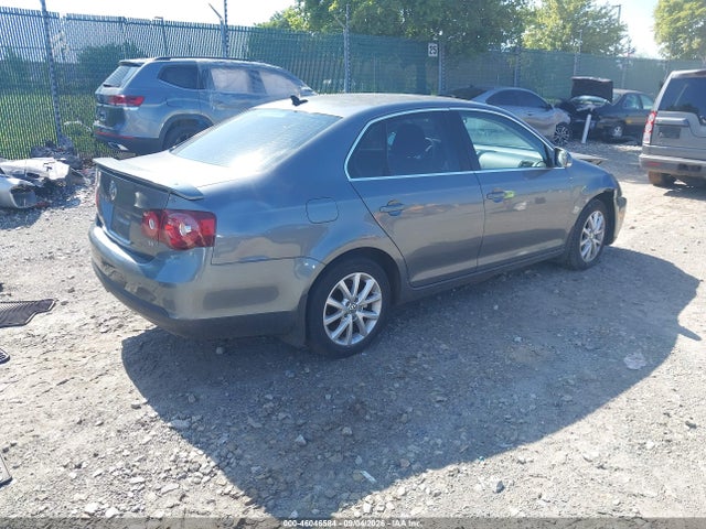 Продажа на аукционе авто 2010 Volkswagen Jetta Se, vin: 3VWRZ7AJ5AM047355, номер лота: 46046584