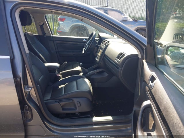 Продажа на аукционе авто 2010 Volkswagen Jetta Se, vin: 3VWRZ7AJ5AM047355, номер лота: 46046584