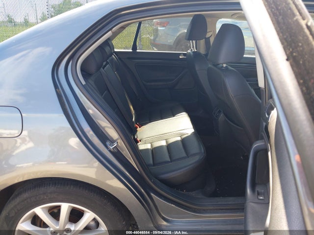 Продажа на аукционе авто 2010 Volkswagen Jetta Se, vin: 3VWRZ7AJ5AM047355, номер лота: 46046584