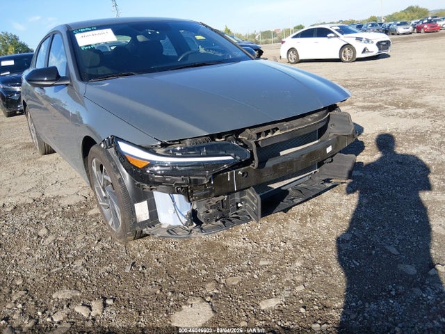 2025 Hyundai Elantra Sel Sport მანქანა იყიდება აუქციონზე, vin: KMHLM4DG2SU884868, აუქციონის ნომერი: 46046603