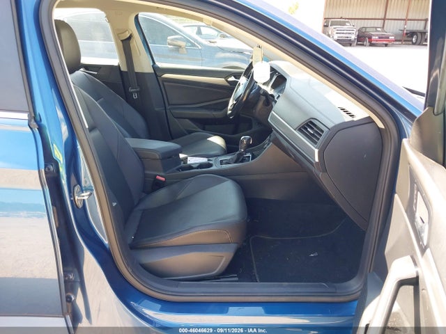 Продажа на аукционе авто 2019 Volkswagen Jetta 1.4t R-line/1.4t S/1.4t Se, vin: 3VWC57BU2KM104848, номер лота: 46046629
