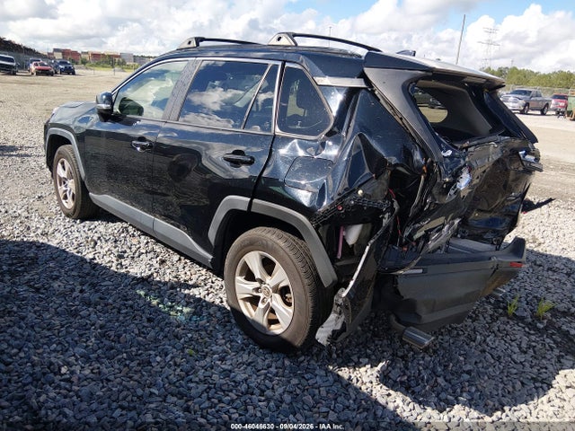 Toyota Rav4 Xle 2021 JTMP1RFV2MD076336 Image 3