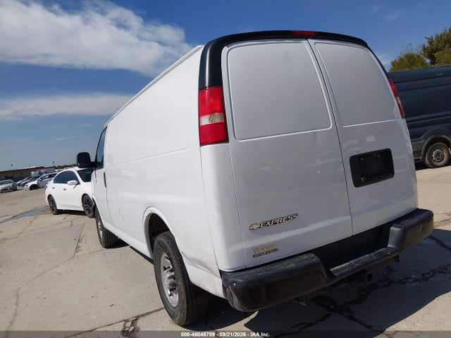 Chevrolet Express 2500 Work Van 2019 1GCWGAFG8K1301578 Image 3