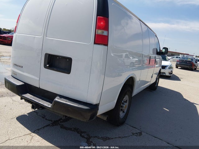 Chevrolet Express 2500 Work Van 2019 1GCWGAFG8K1301578 Image 4
