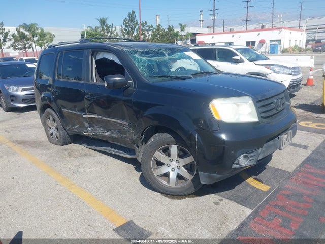 46046811 :رقم المزاد ، 5FNYF4H98CB030087 vin ، 2012 Honda Pilot Touring مزاد بيع