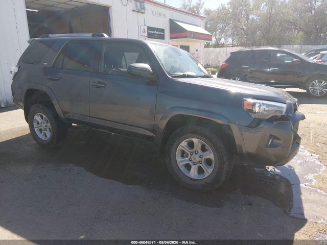 46046871 :رقم المزاد ، JTEMU5JR1M5937752 vin ، 2021 Toyota 4runner Sr5 مزاد بيع