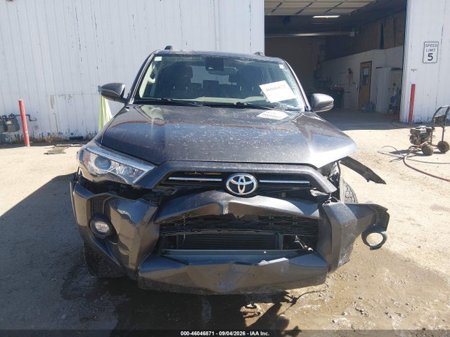 46046871 :رقم المزاد ، JTEMU5JR1M5937752 vin ، 2021 Toyota 4runner Sr5 مزاد بيع