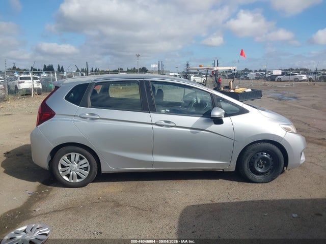 Honda FIT LX 2016 JHMGK5H58GX028358 Image 13