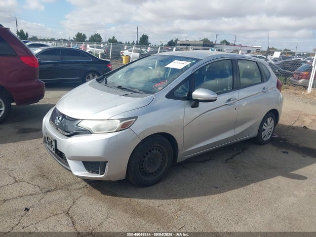 Honda FIT LX 2016 JHMGK5H58GX028358 Image 2