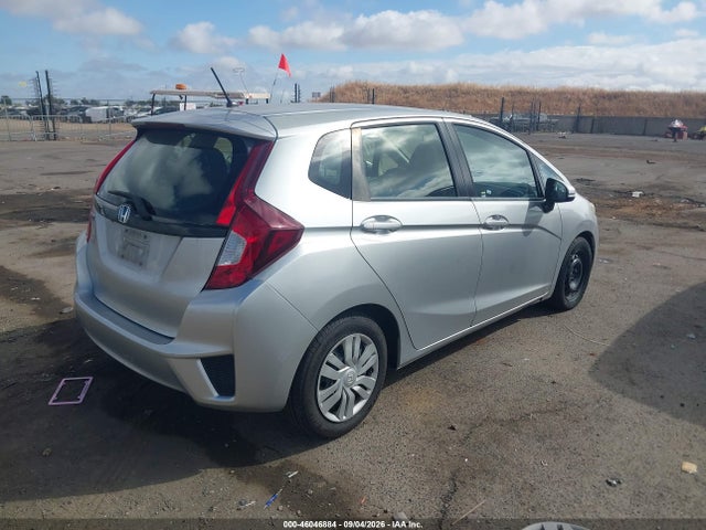 Honda FIT LX 2016 JHMGK5H58GX028358 Image 4