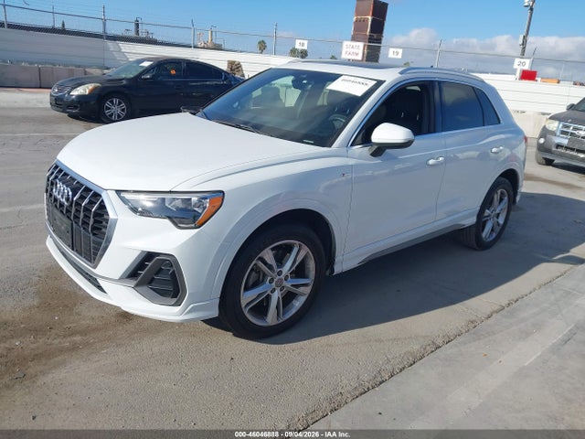 2020 Audi Q3 Premium 45 Tfsi S Line Quattro Tiptronic მანქანა იყიდება აუქციონზე, vin: WA1DECF32L1115858, აუქციონის ნომერი: 46046888