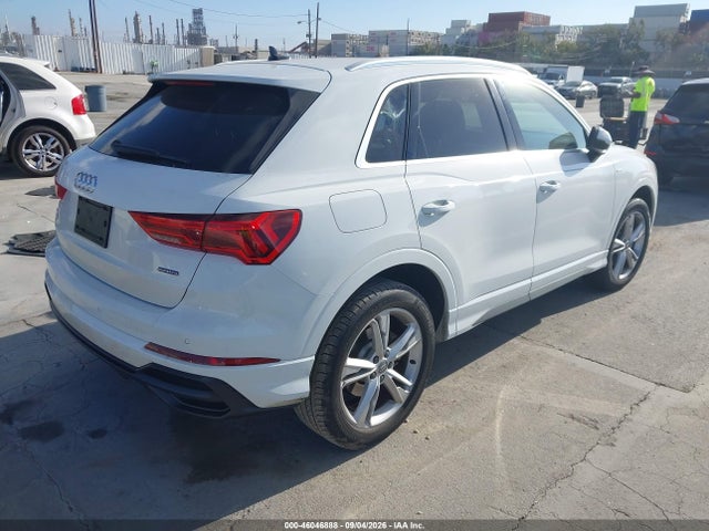 2020 Audi Q3 Premium 45 Tfsi S Line Quattro Tiptronic მანქანა იყიდება აუქციონზე, vin: WA1DECF32L1115858, აუქციონის ნომერი: 46046888