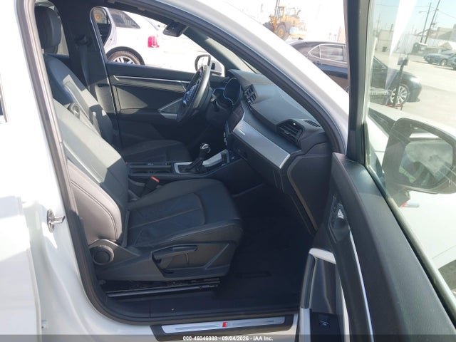 2020 Audi Q3 Premium 45 Tfsi S Line Quattro Tiptronic მანქანა იყიდება აუქციონზე, vin: WA1DECF32L1115858, აუქციონის ნომერი: 46046888