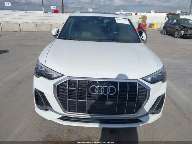 2020 Audi Q3 Premium 45 Tfsi S Line Quattro Tiptronic მანქანა იყიდება აუქციონზე, vin: WA1DECF32L1115858, აუქციონის ნომერი: 46046888