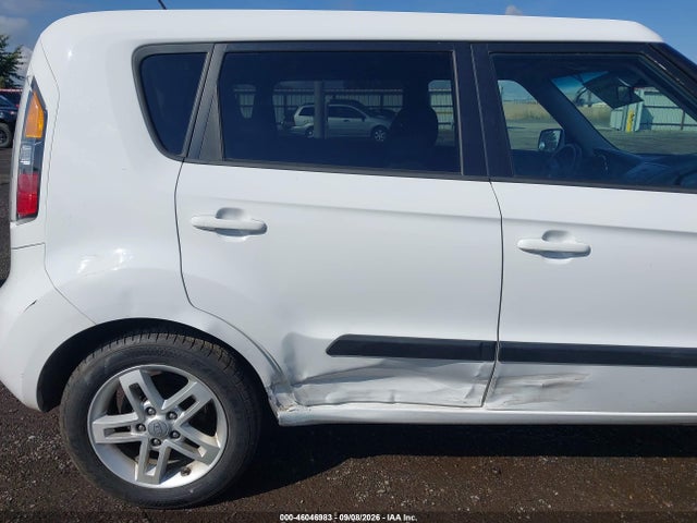 Продаж на аукціоні авто 2011 Kia Soul +, vin: KNDJT2A26B7279570, номер лоту: 46046983