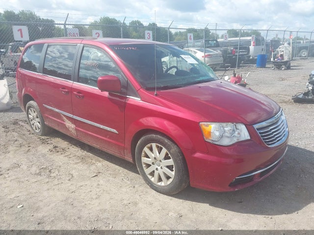 2015 Chrysler Town & Country Touring მანქანა იყიდება აუქციონზე, vin: 2C4RC1BG1FR577472, აუქციონის ნომერი: 46046992