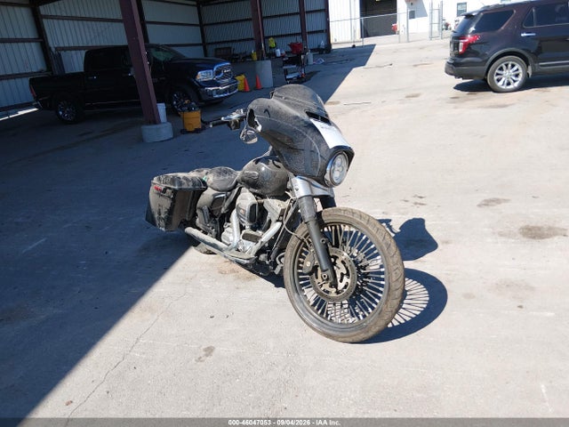 Harley-Davidson Flhtcul Ultra Classic Low 2015 1HD1KDM17FB633194 главное изображение
