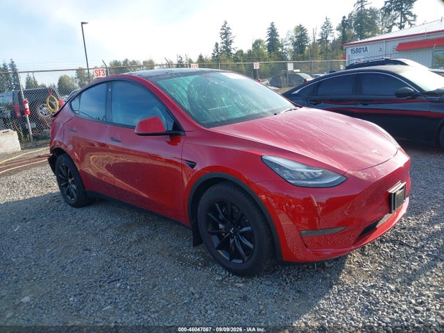 2021 Tesla Model Y Long Range Dual Motor All-wheel Drive მანქანა იყიდება აუქციონზე, vin: 5YJYGDEE4MF240914, აუქციონის ნომერი: 46047067