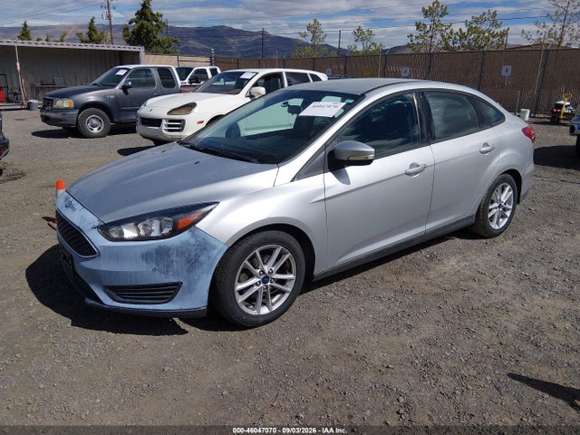 Ford FOCUS SE 2015 1FADP3F28FL244743 Image 2