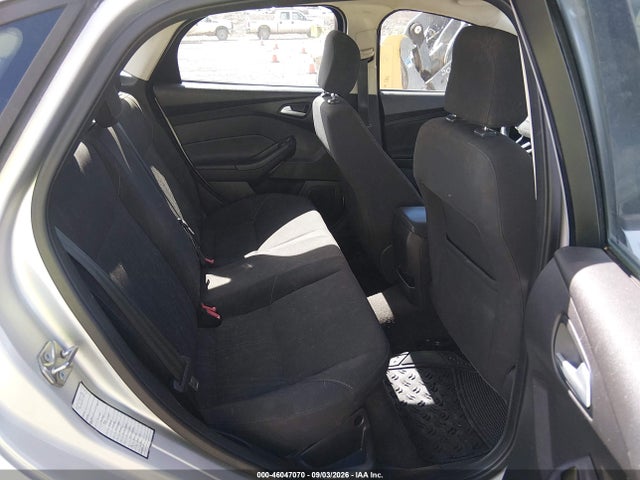 Ford FOCUS SE 2015 1FADP3F28FL244743 Image 8