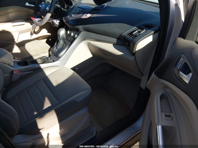 2015 Ford Escape Se მანქანა იყიდება აუქციონზე, vin: 1FMCU0G93FUC24625, აუქციონის ნომერი: 46047083