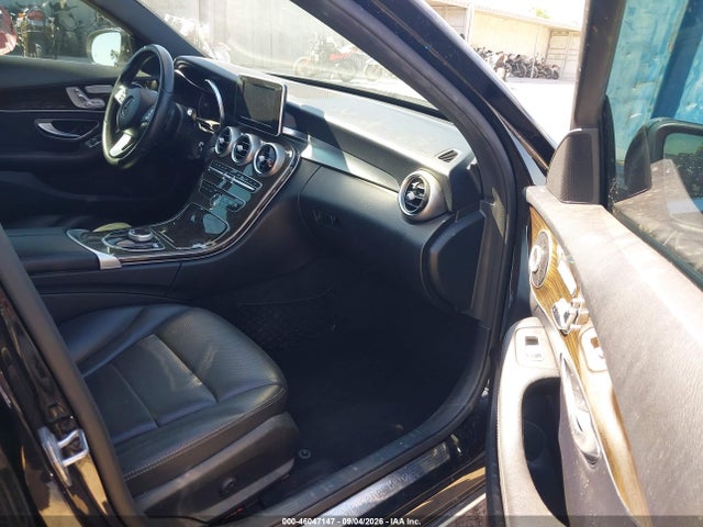 46047147 :رقم المزاد ، WDDWF4JBXJR397154 vin ، 2018 Mercedes-benz C 300 مزاد بيع