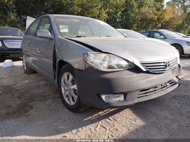 2005 Toyota Camry Xle მანქანა იყიდება აუქციონზე, vin: 4T1BE30K25U573118, აუქციონის ნომერი: 46047168