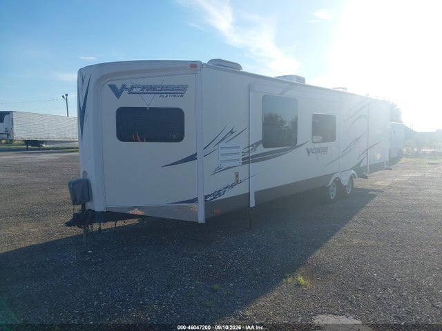Продажа на аукционе авто 2012 Forest River V-cross Platinum, vin: 4X4TVCH2XCU100619, номер лота: 46047200
