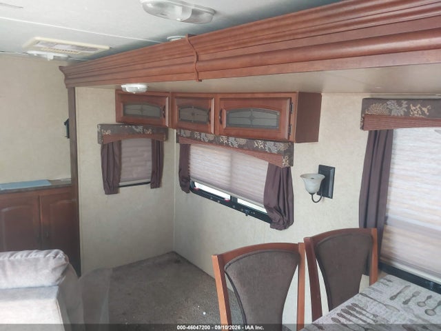 Продажа на аукционе авто 2012 Forest River V-cross Platinum, vin: 4X4TVCH2XCU100619, номер лота: 46047200