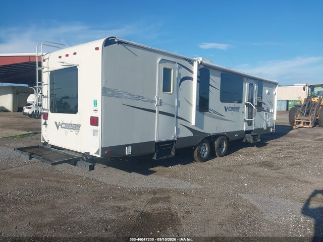 Продажа на аукционе авто 2012 Forest River V-cross Platinum, vin: 4X4TVCH2XCU100619, номер лота: 46047200