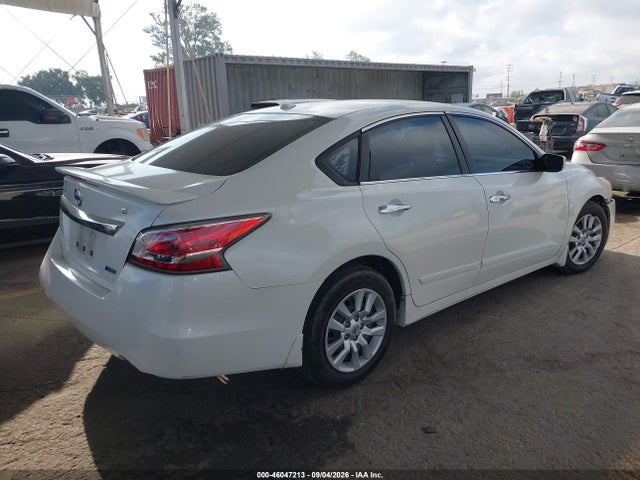 Nissan Altima 2.5 S 2014 1N4AL3AP8EN232595 Image 4