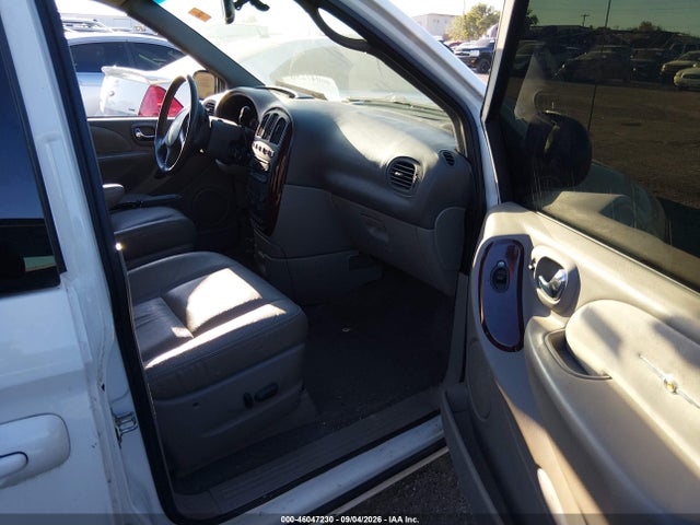 Продажа на аукционе авто 2002 Chrysler Town & Country Limited, vin: 2C8GP64L72R796934, номер лота: 46047230