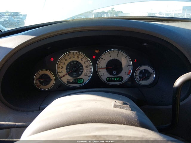 Продажа на аукционе авто 2002 Chrysler Town & Country Limited, vin: 2C8GP64L72R796934, номер лота: 46047230
