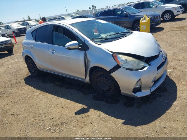 2014 JTDKDTB32E1561775 главное изображение