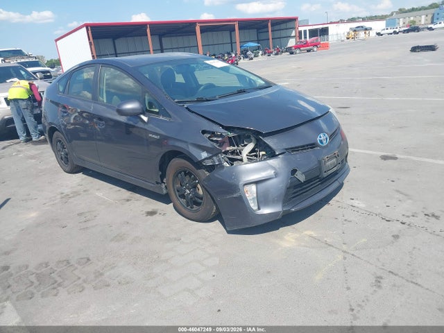 46047249 :رقم المزاد ، JTDKN3DU3F1869090 vin ، 2015 Toyota Prius Two مزاد بيع
