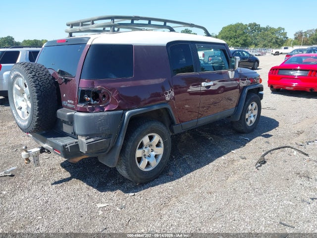 46047282 :رقم المزاد ، JTEBU11F570054972 vin ، 2007 Toyota Fj Cruiser مزاد بيع