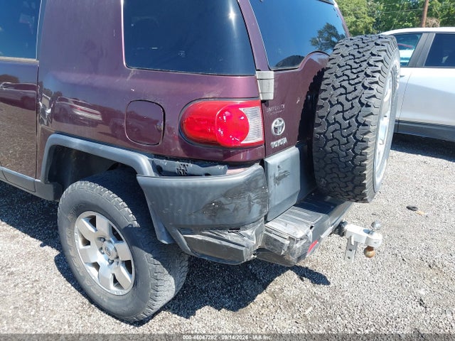 46047282 :رقم المزاد ، JTEBU11F570054972 vin ، 2007 Toyota Fj Cruiser مزاد بيع